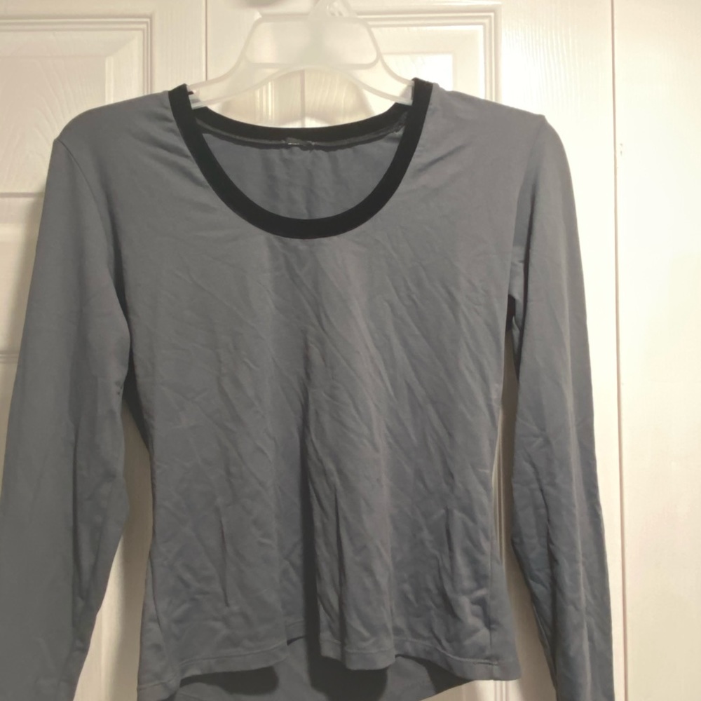 Soooo soft long sleeve stretchy tee